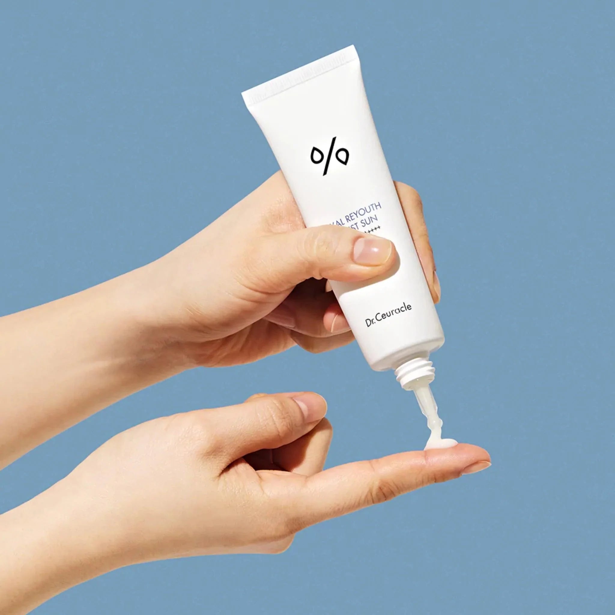 Hyal Reyouth Moist Sun (SPF 50+ PA++++) - 50 ml