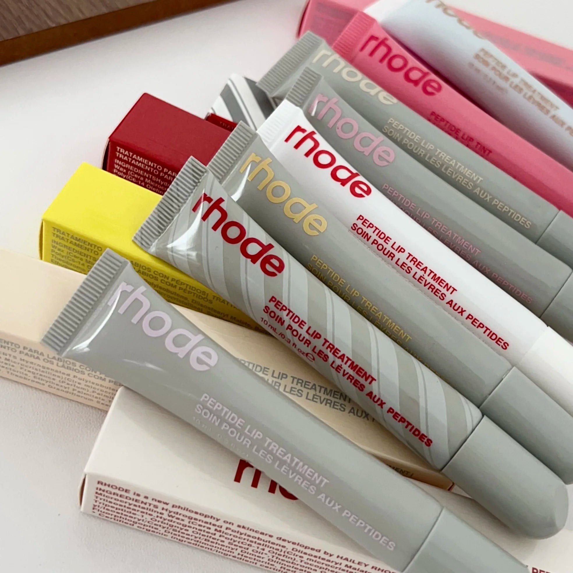 Rhode Lip Glosses Plump Moisturizing Lip Glaze Cinnamon Roll Oil Long Lasting Nourishing Lipstick Care Make up For Women Girls