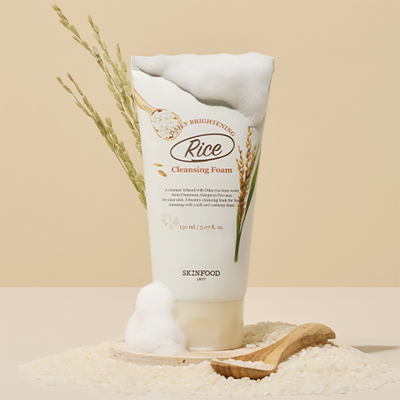 Rice Daily Brightening Cleansing Foam